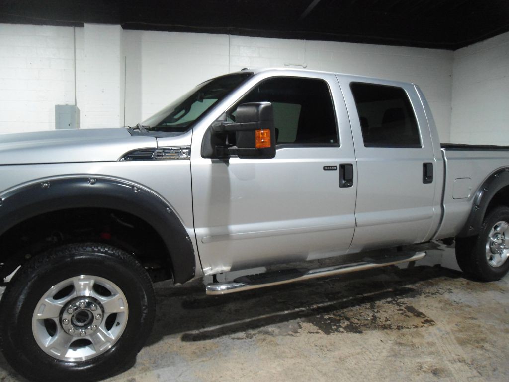 2016 Ford F-250 Image 2