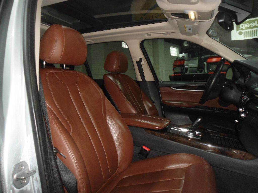 2014 BMW X5 Image 16