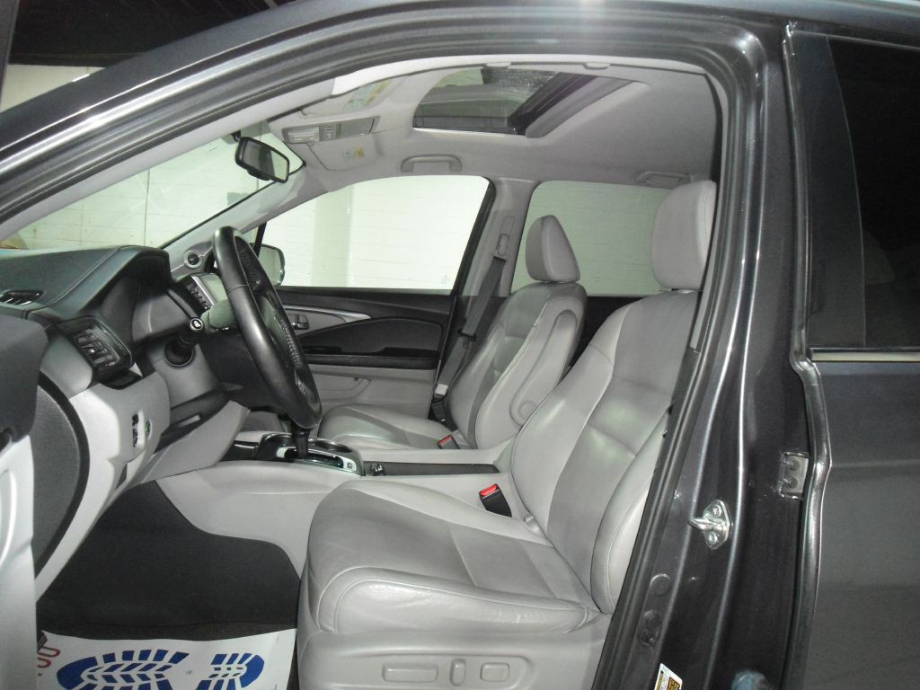 2016 Honda Pilot Image 9