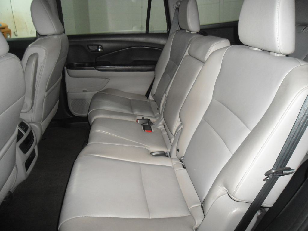 2016 Honda Pilot Image 12