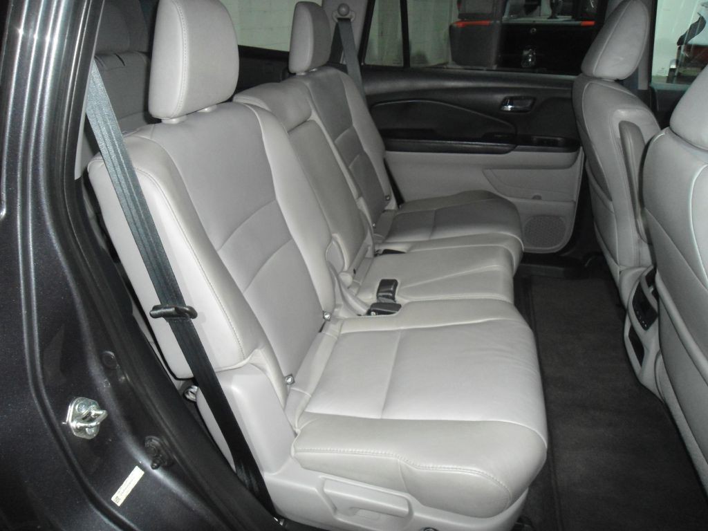 2016 Honda Pilot Image 16