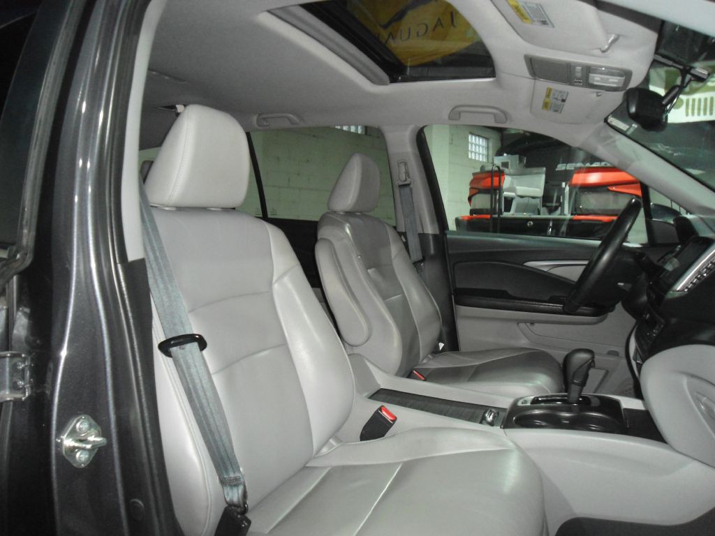 2016 Honda Pilot Image 17