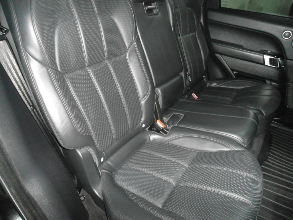 2016 Land Rover Range Rover Sport Image 19