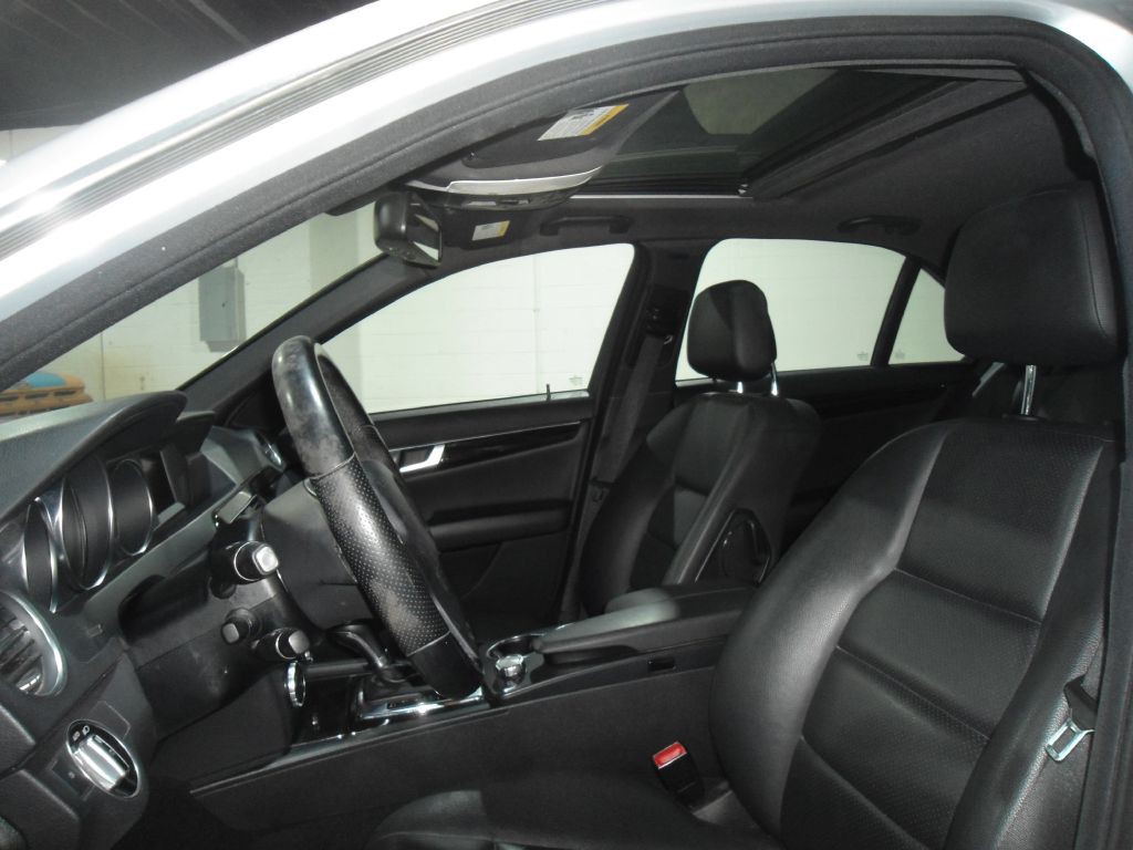 2013 Mercedes-Benz C-Class Image 10