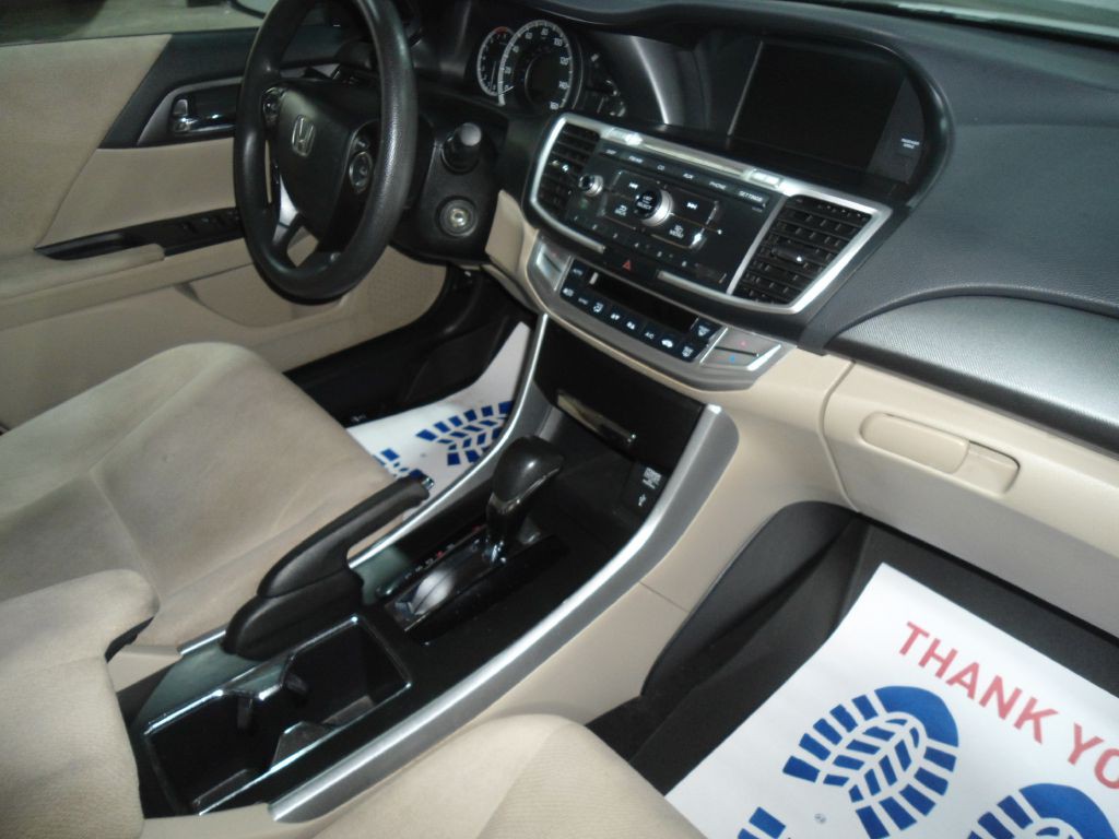 2013 Honda Accord Image 15