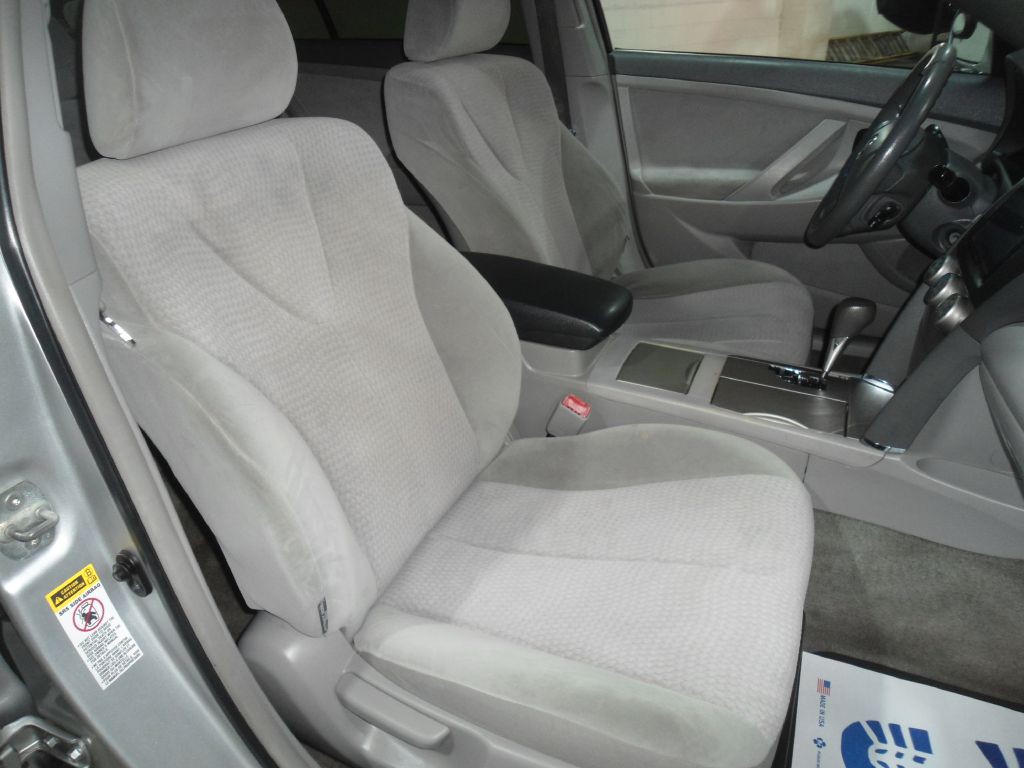 2010 Toyota Camry Image 14