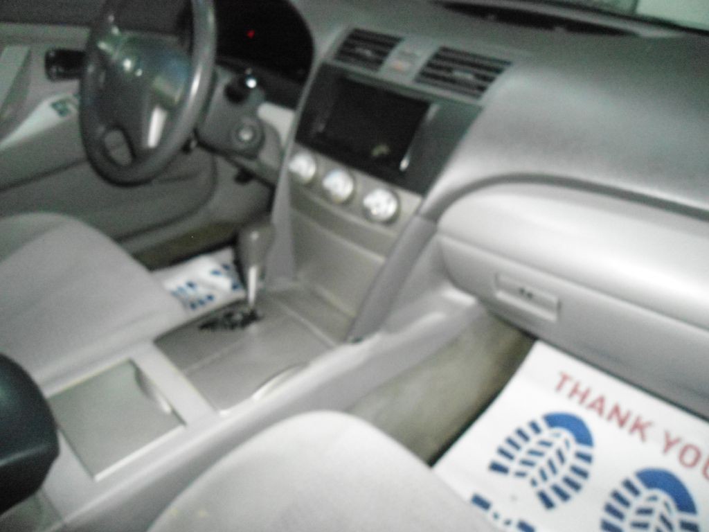2010 Toyota Camry Image 15
