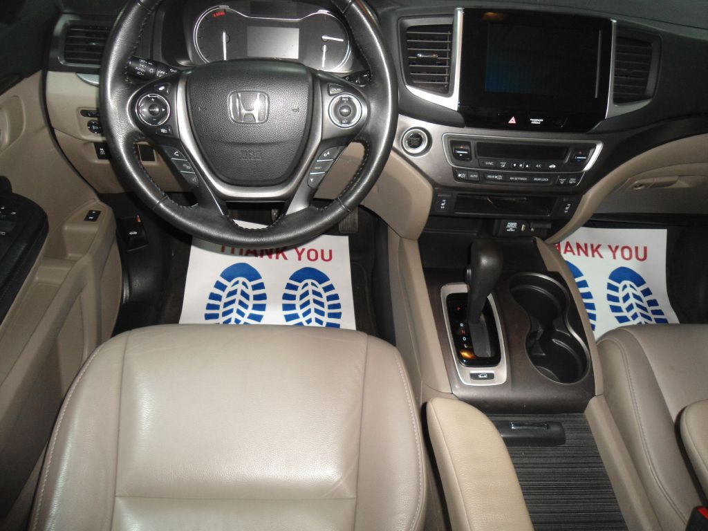 2016 Honda Pilot Image 11