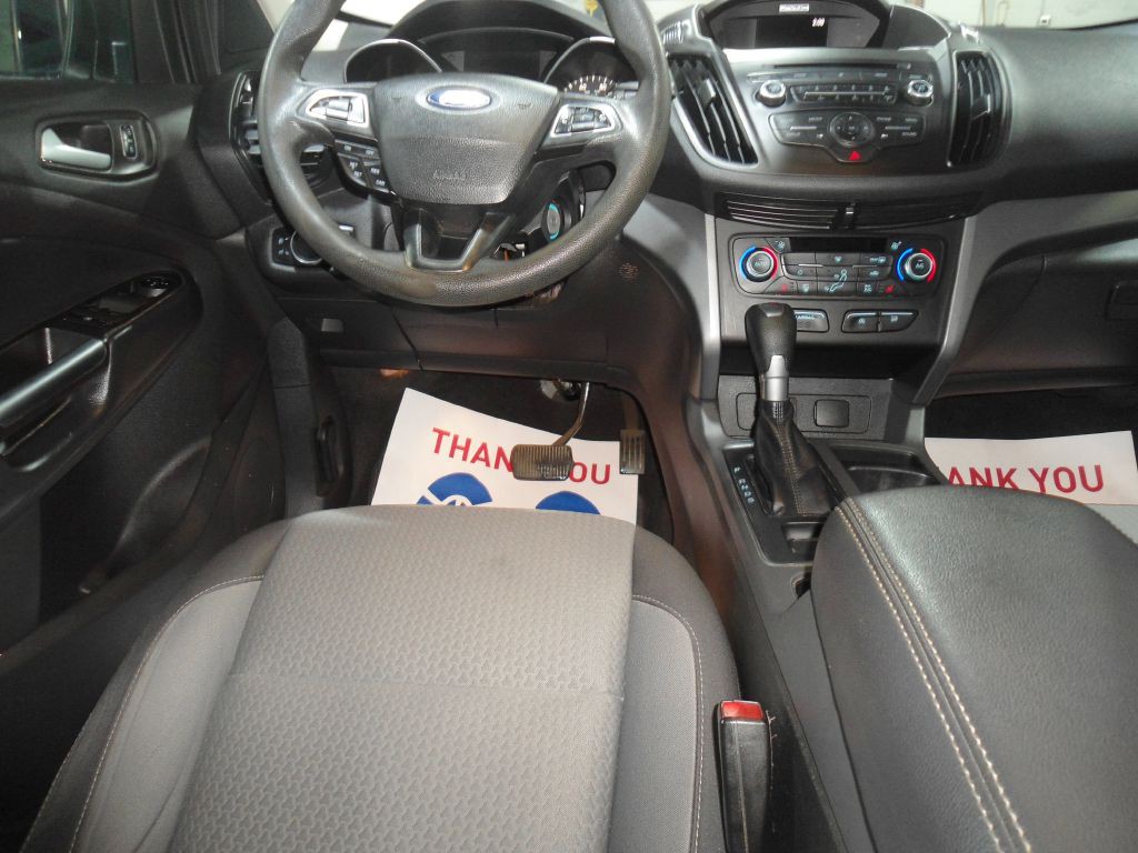 2017 Ford Escape Image 10