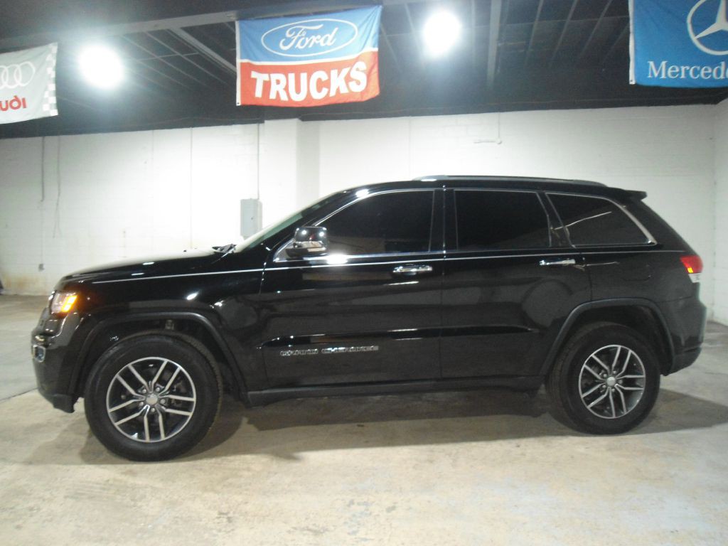 2017 Jeep Grand Cherokee Image 4