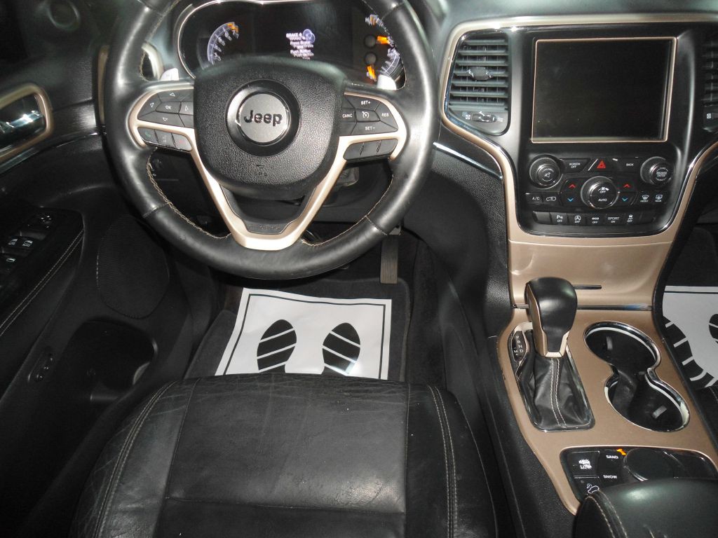 2017 Jeep Grand Cherokee Image 11