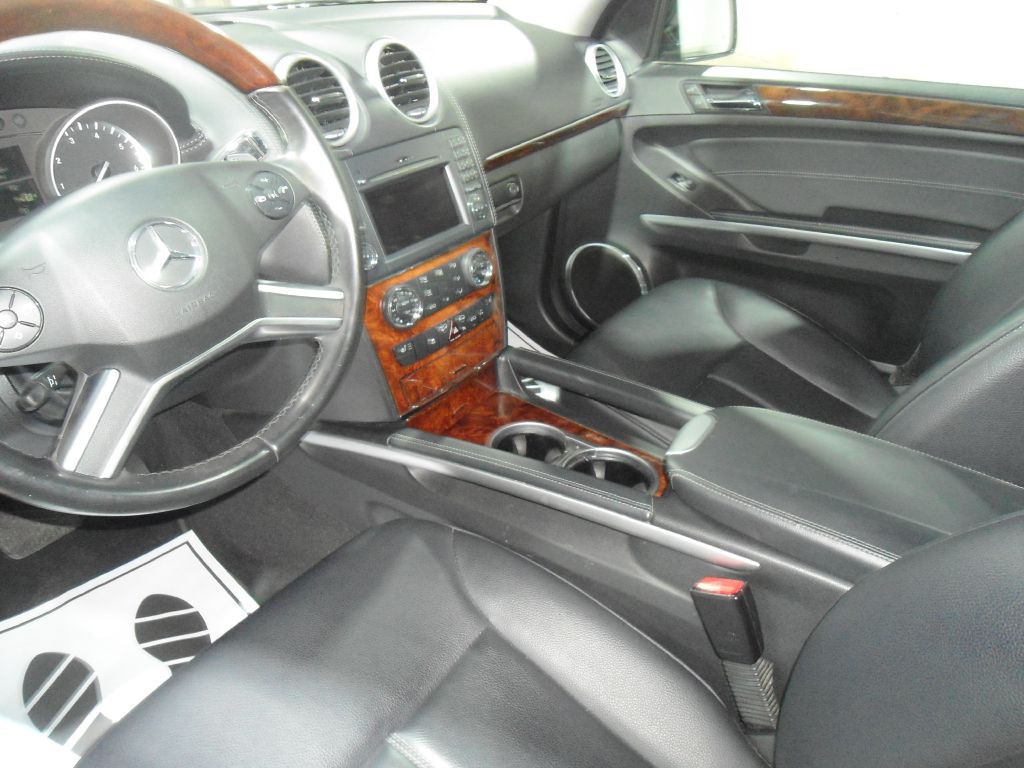 2012 Mercedes-Benz GL-Class Image 8