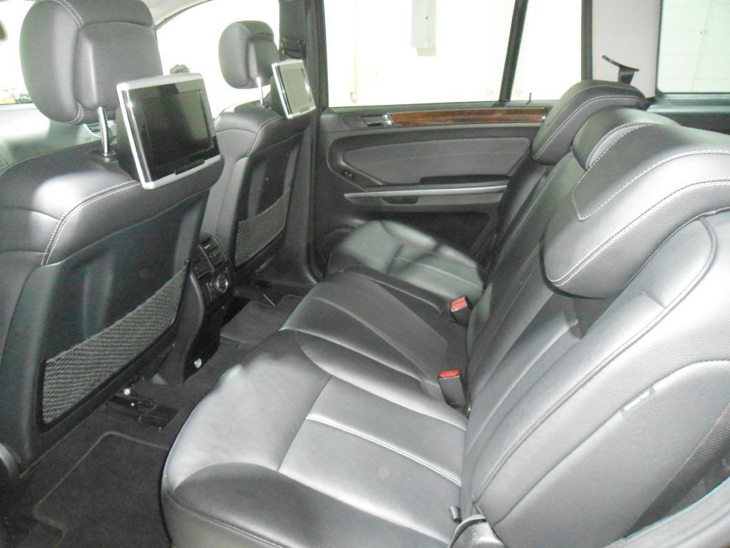 2012 Mercedes-Benz GL-Class Image 10