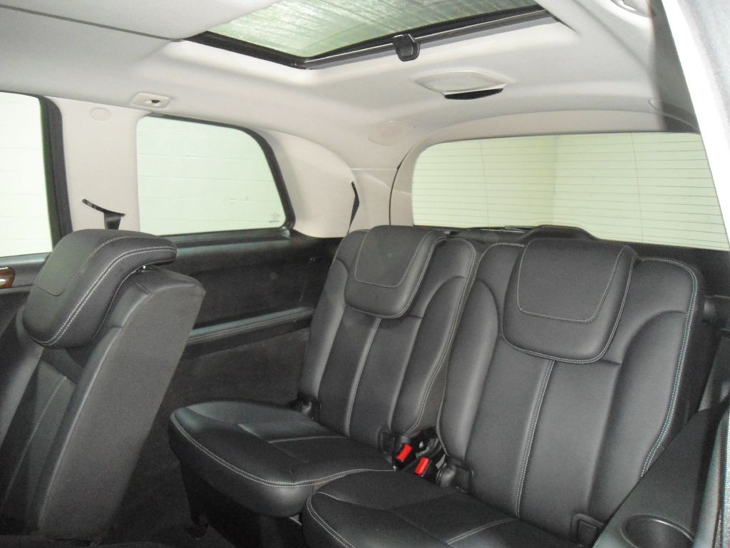 2012 Mercedes-Benz GL-Class Image 13