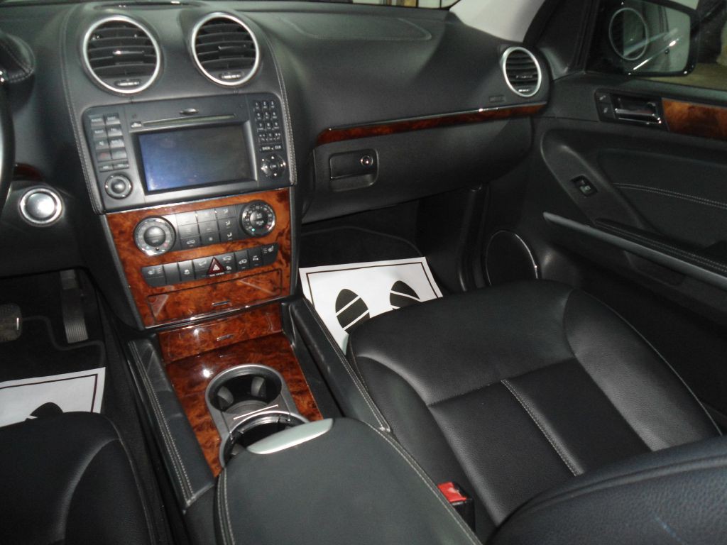 2012 Mercedes-Benz GL-Class Image 15