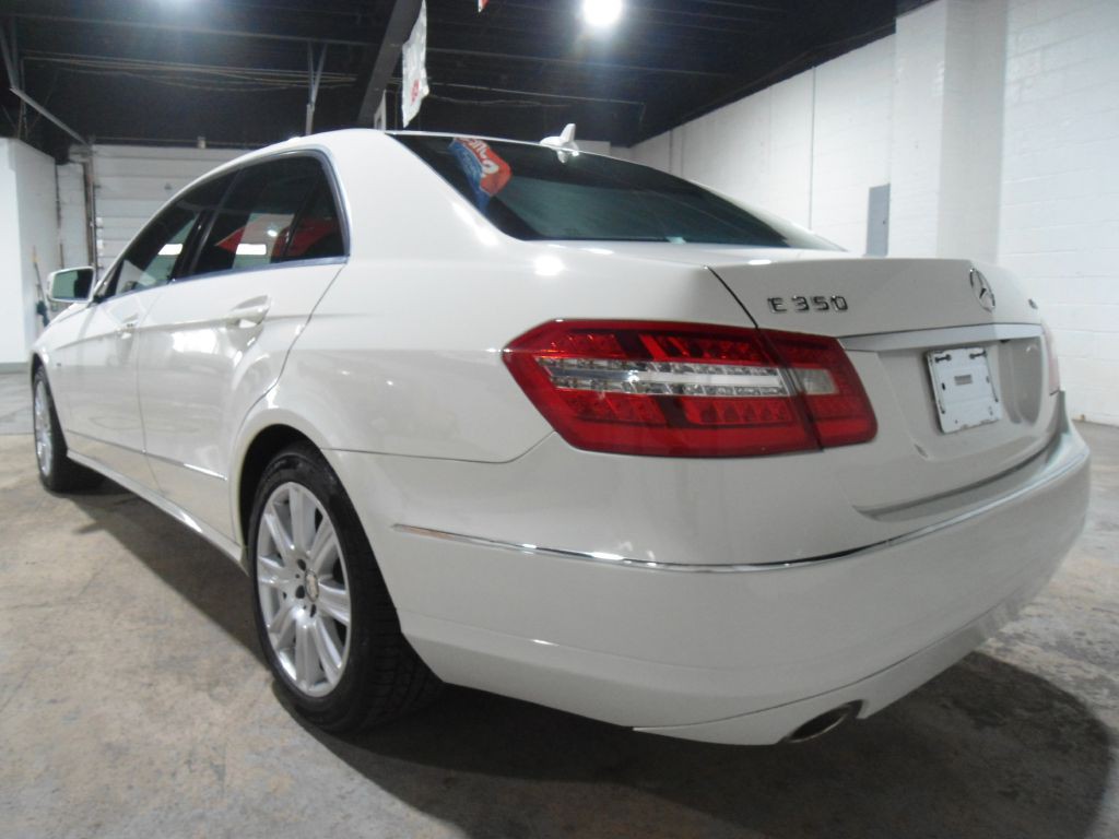 2012 Mercedes-Benz E-Class Image 4