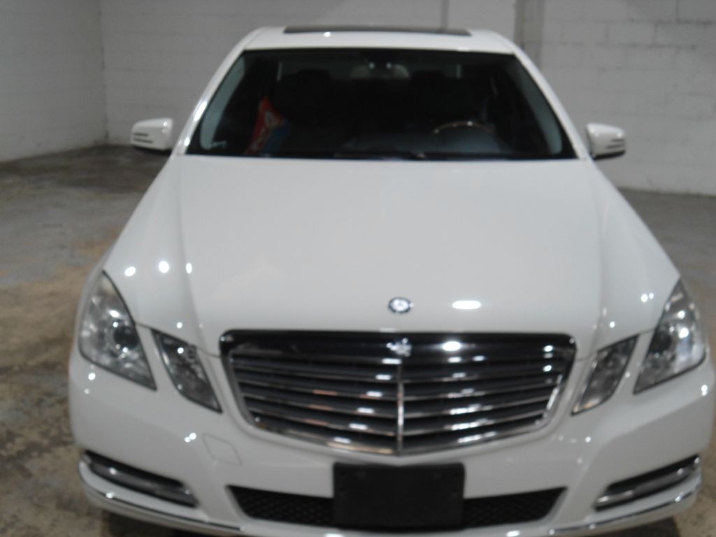 2012 Mercedes-Benz E-Class Image 5
