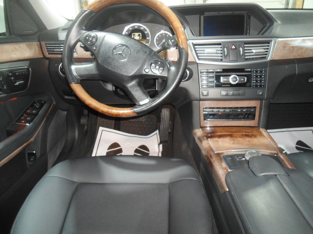 2012 Mercedes-Benz E-Class Image 10