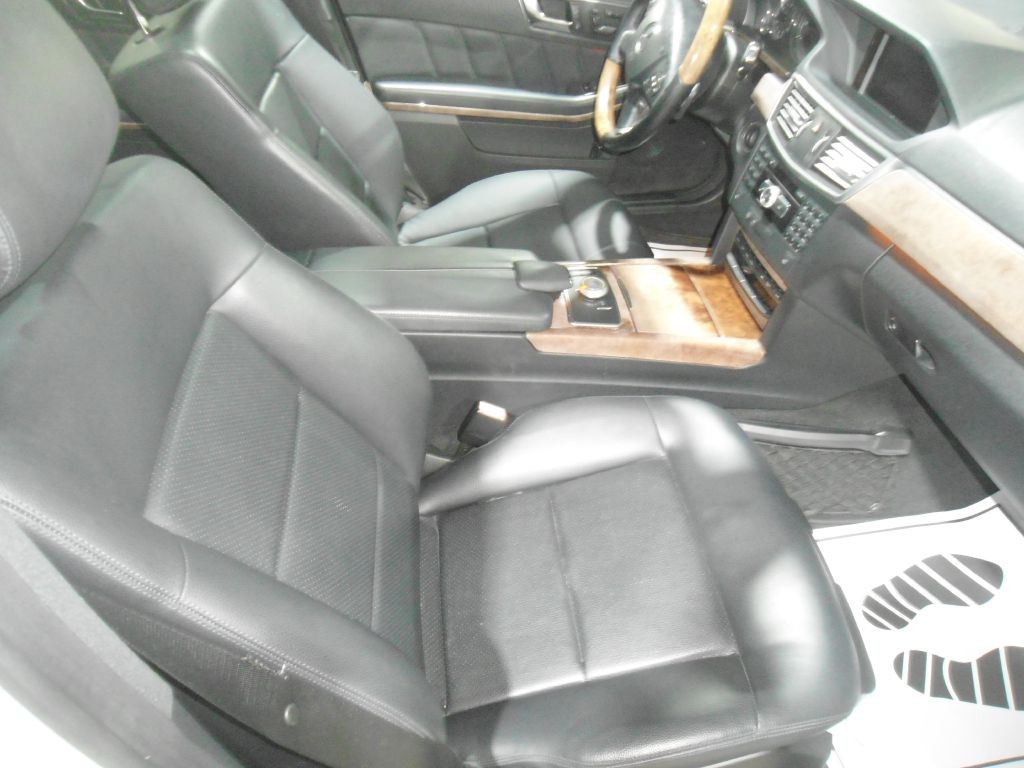 2012 Mercedes-Benz E-Class Image 13