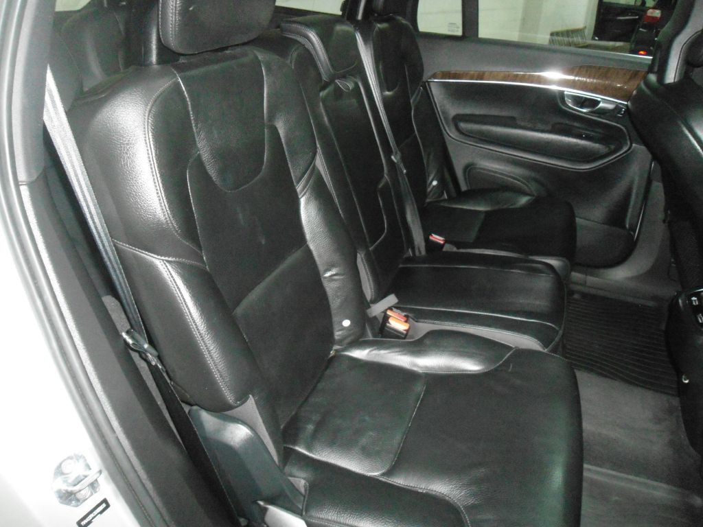 2016 Volvo XC90 Image 13