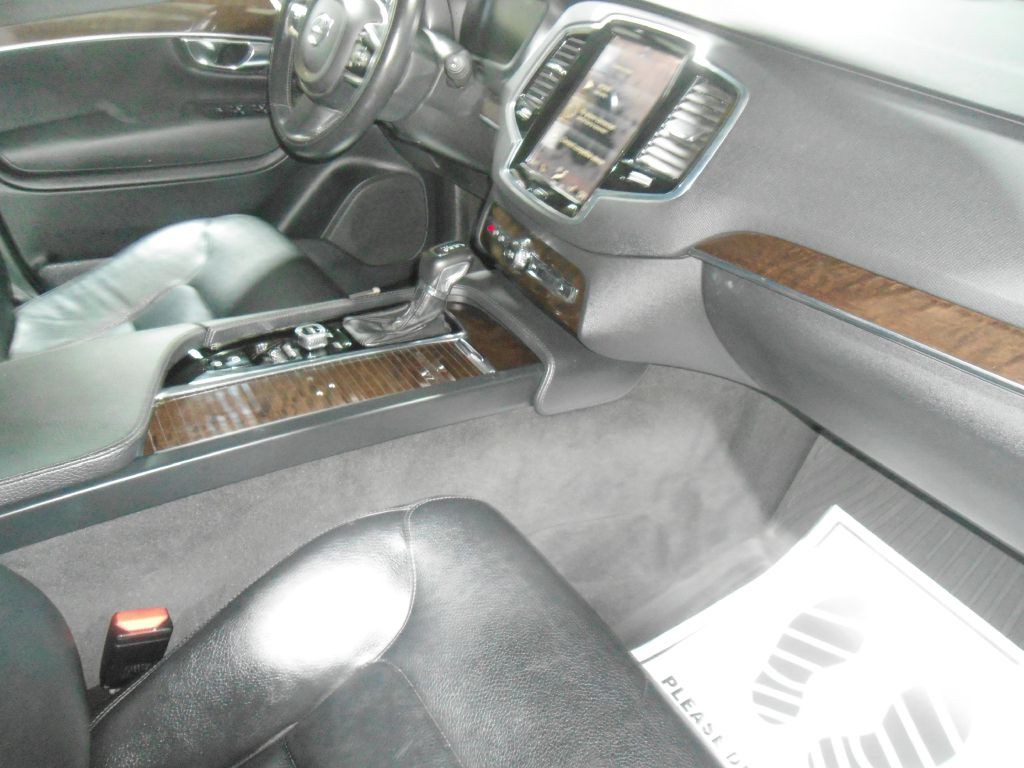 2016 Volvo XC90 Image 15