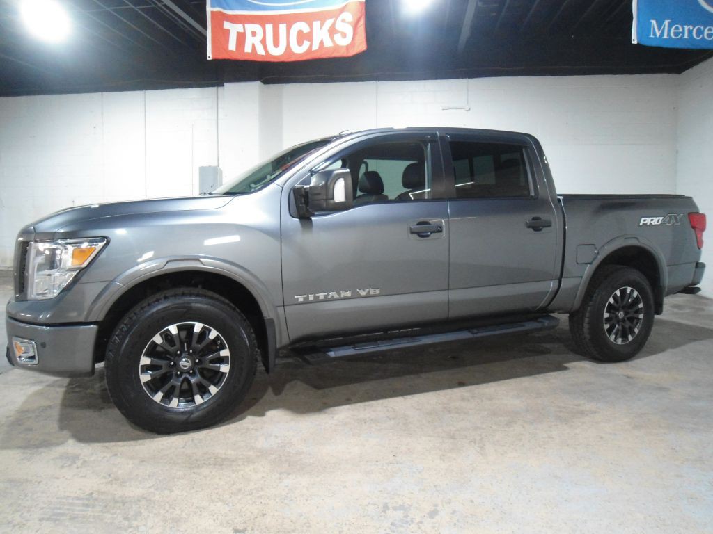 2018 Nissan Titan Image 3