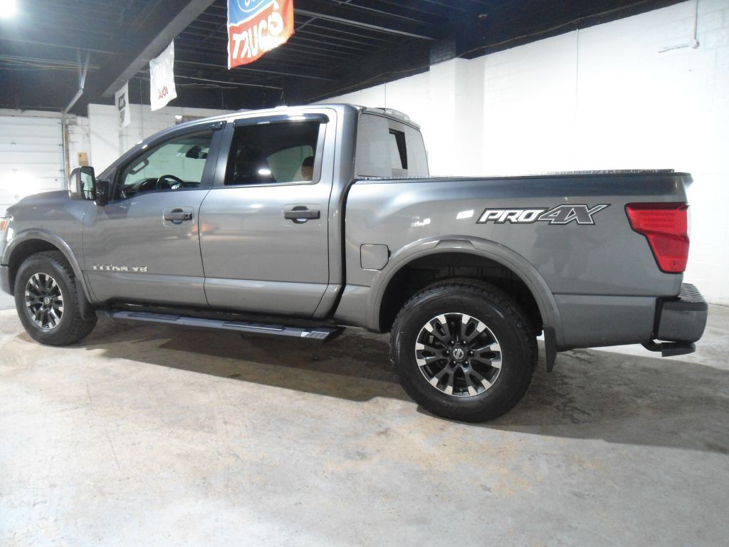 2018 Nissan Titan Image 4