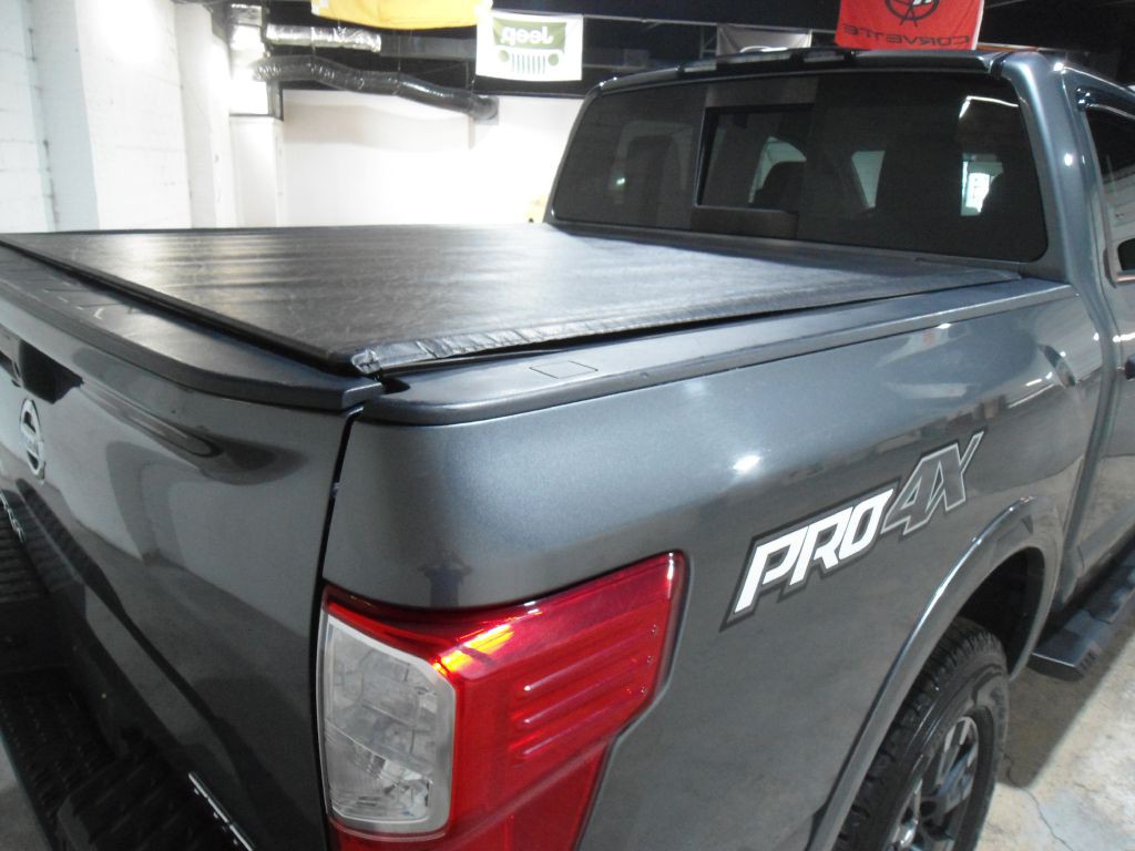 2018 Nissan Titan Image 6