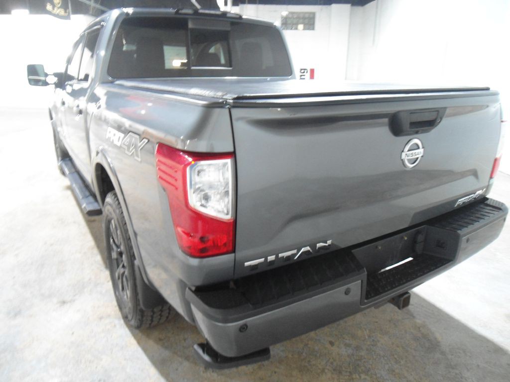 2018 Nissan Titan Image 7