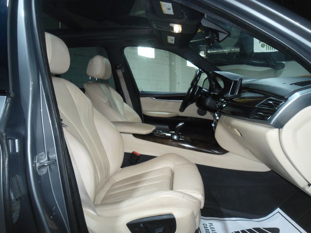 2018 BMW X5 Image 20