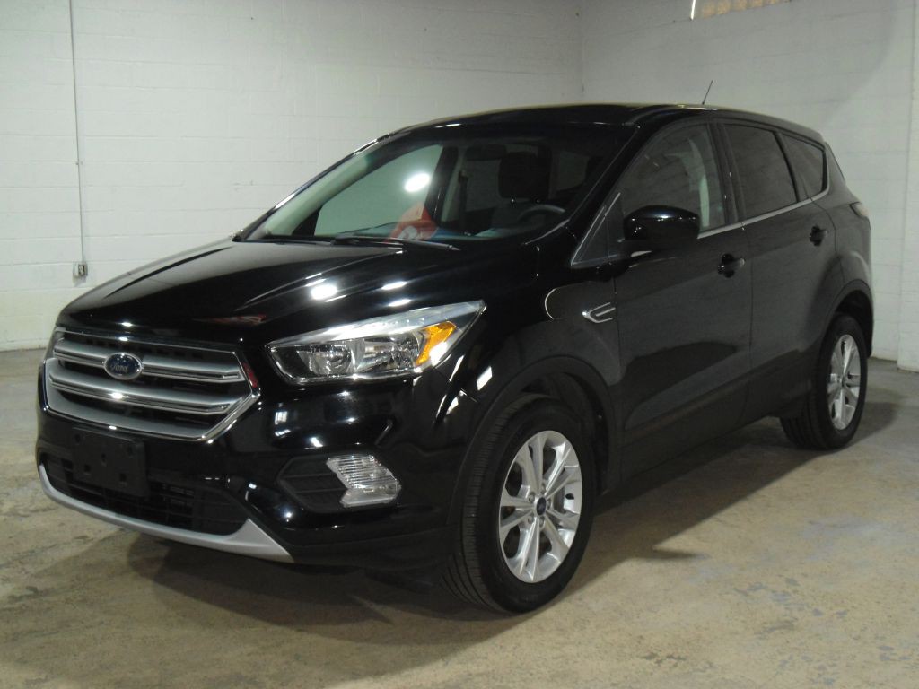 2017 Ford Escape Image 2
