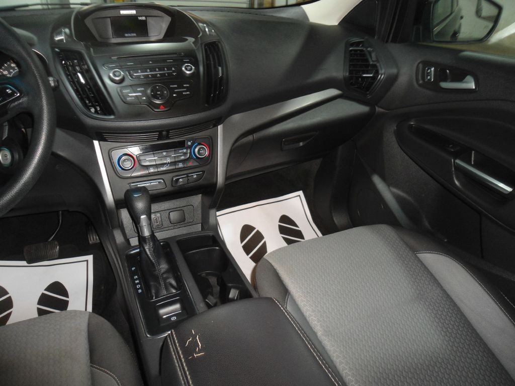 2017 Ford Escape Image 11