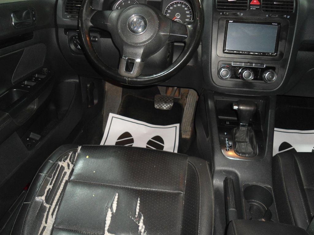 2010 Volkswagen Jetta Image 6