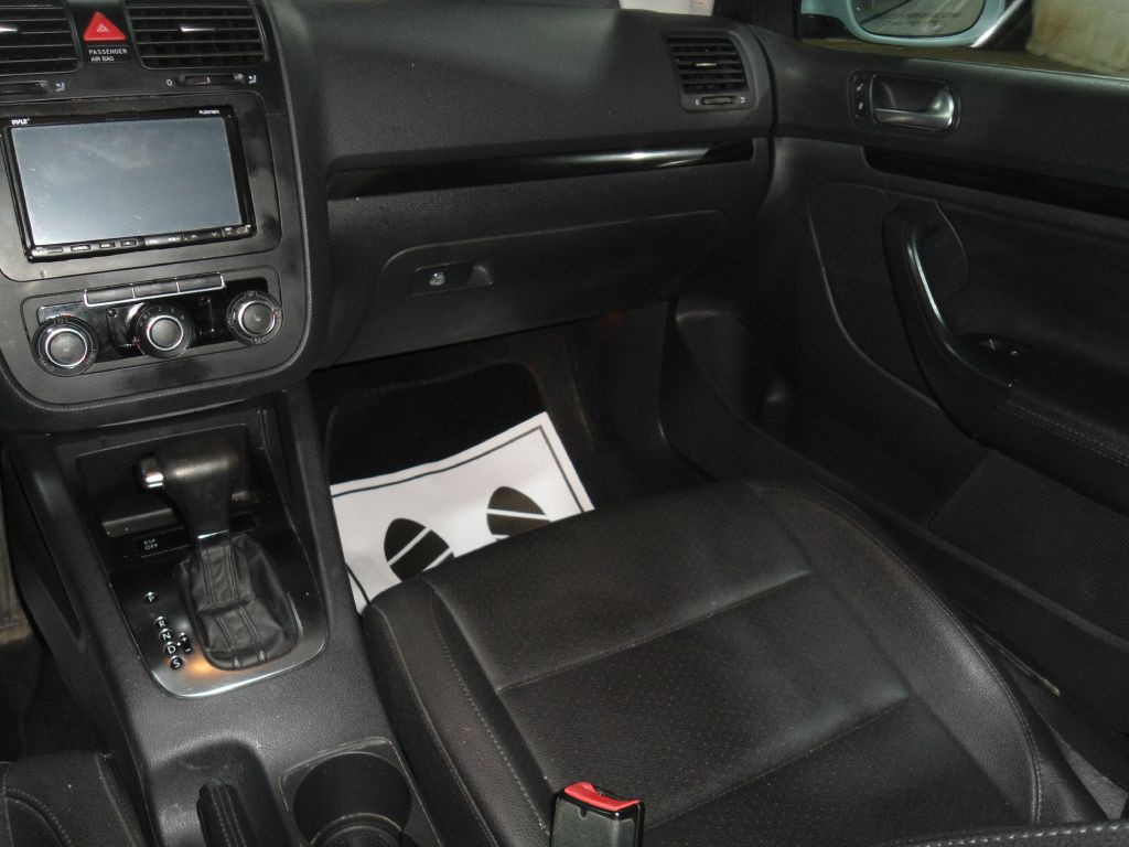 2010 Volkswagen Jetta Image 7