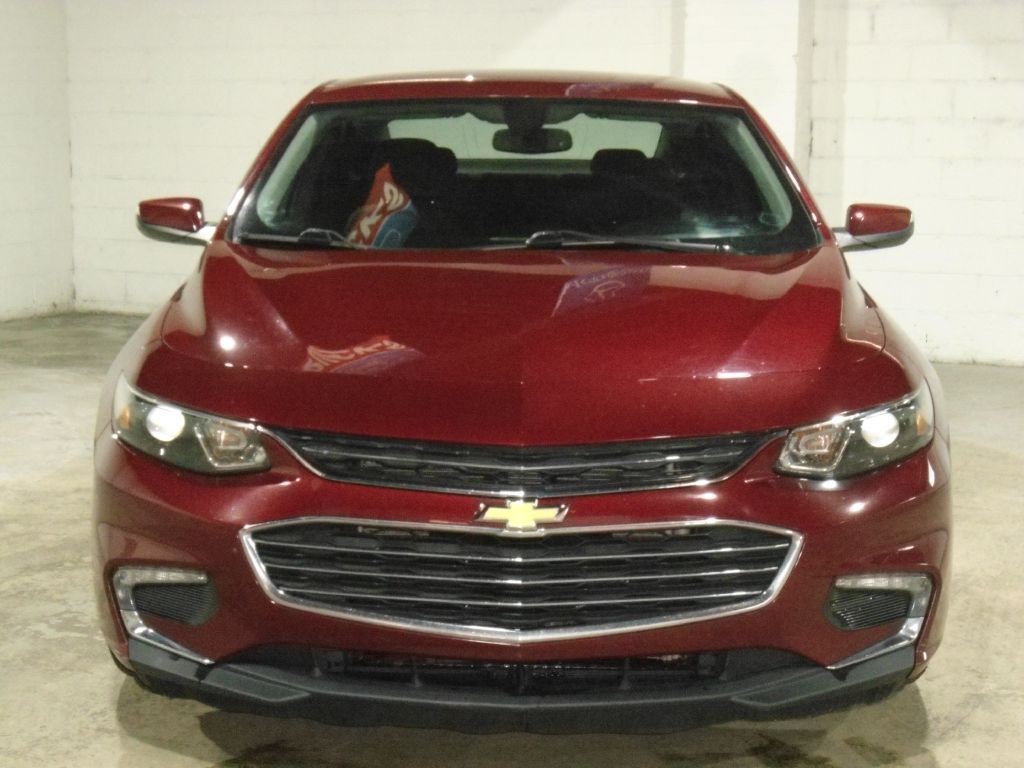 2018 Chevrolet Malibu Image 3