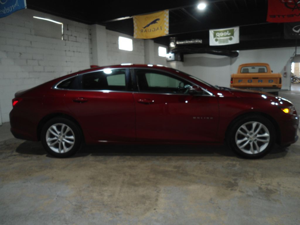 2018 Chevrolet Malibu Image 5