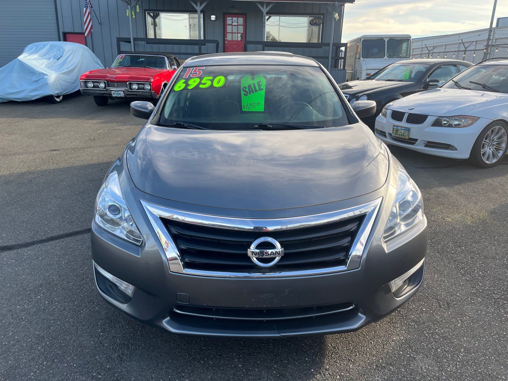 2015 Nissan Altima Image 2