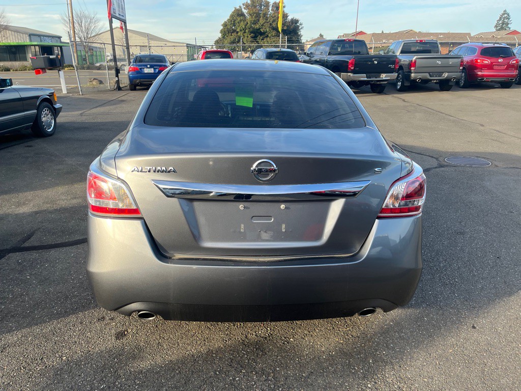 2015 Nissan Altima Image 5