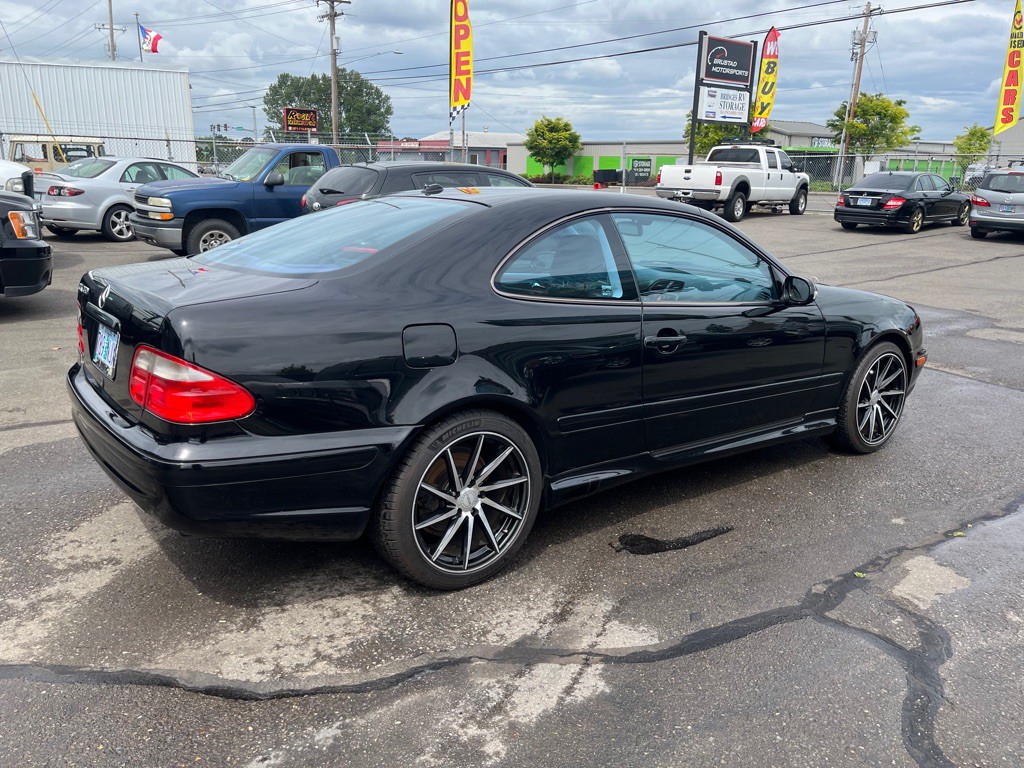 2002 Mercedes-Benz CLK-Class Image 6