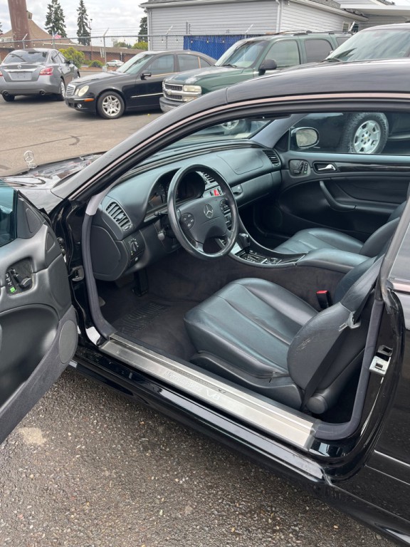 2002 Mercedes-Benz CLK-Class Image 13