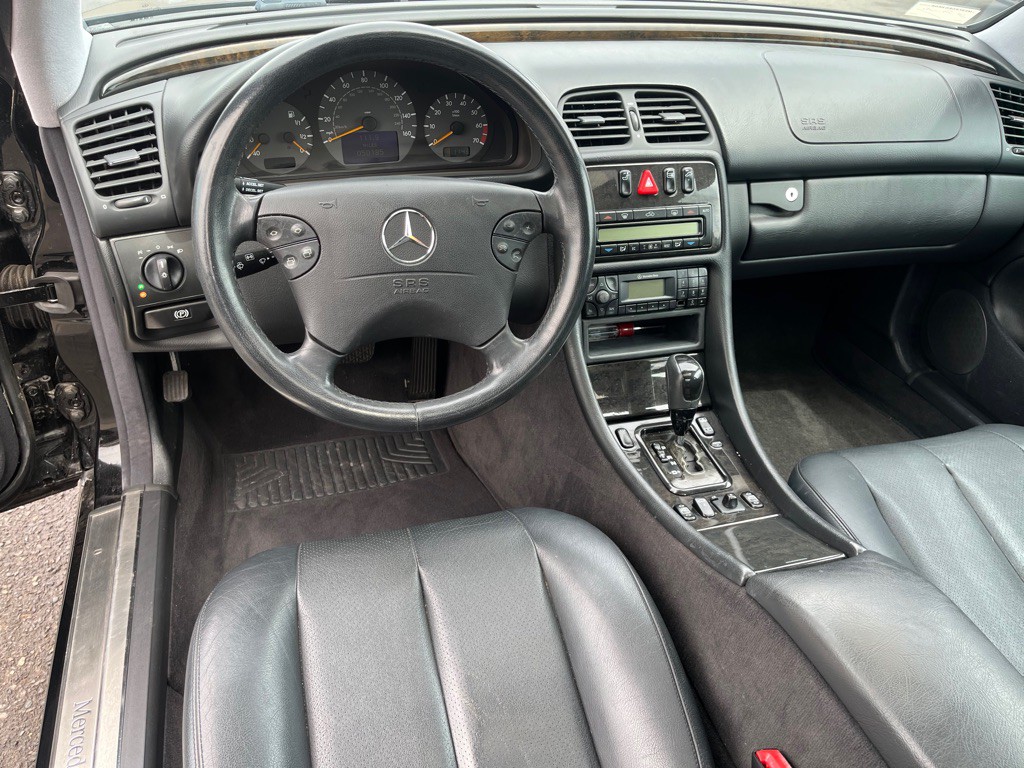 2002 Mercedes-Benz CLK-Class Image 14