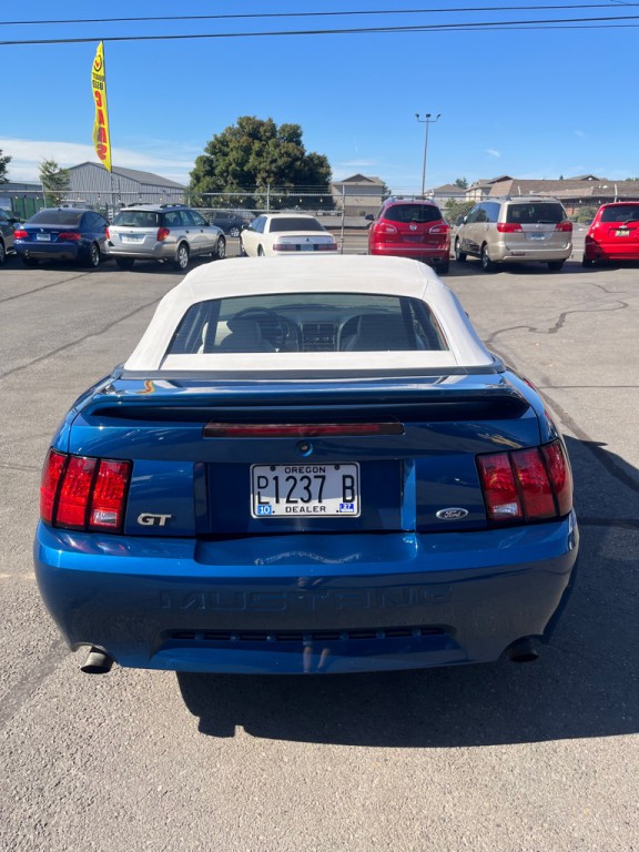 1999 Ford Mustang Image 14