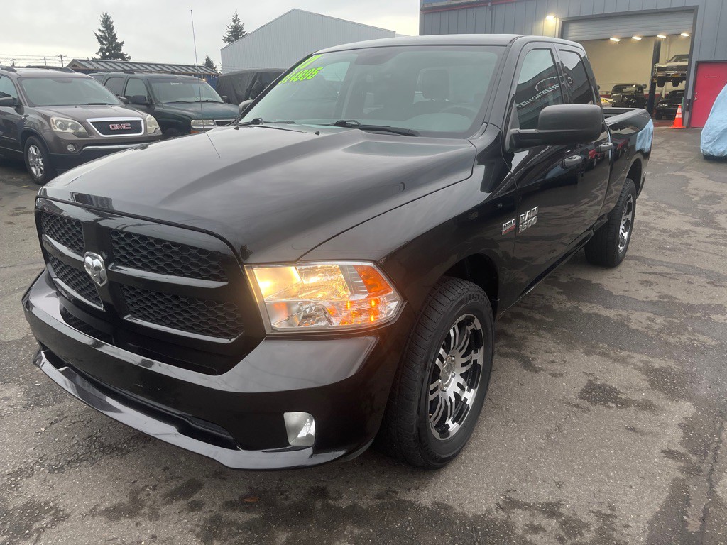 2017 RAM 1500 Image 3