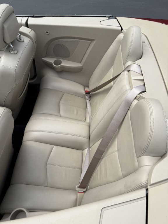 2013 Chrysler 200 Image 28