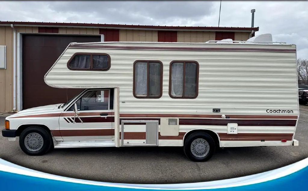1985 Toyota Pickup Commercial / Camper Image 5