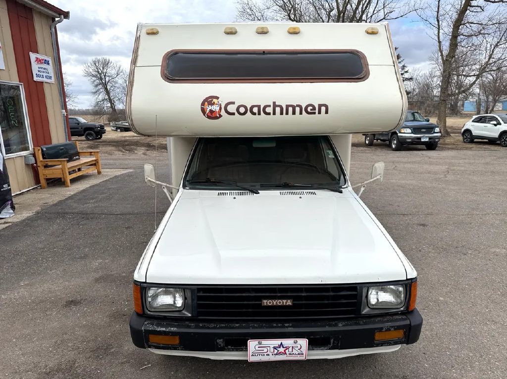 1985 Toyota Pickup Commercial / Camper Image 19