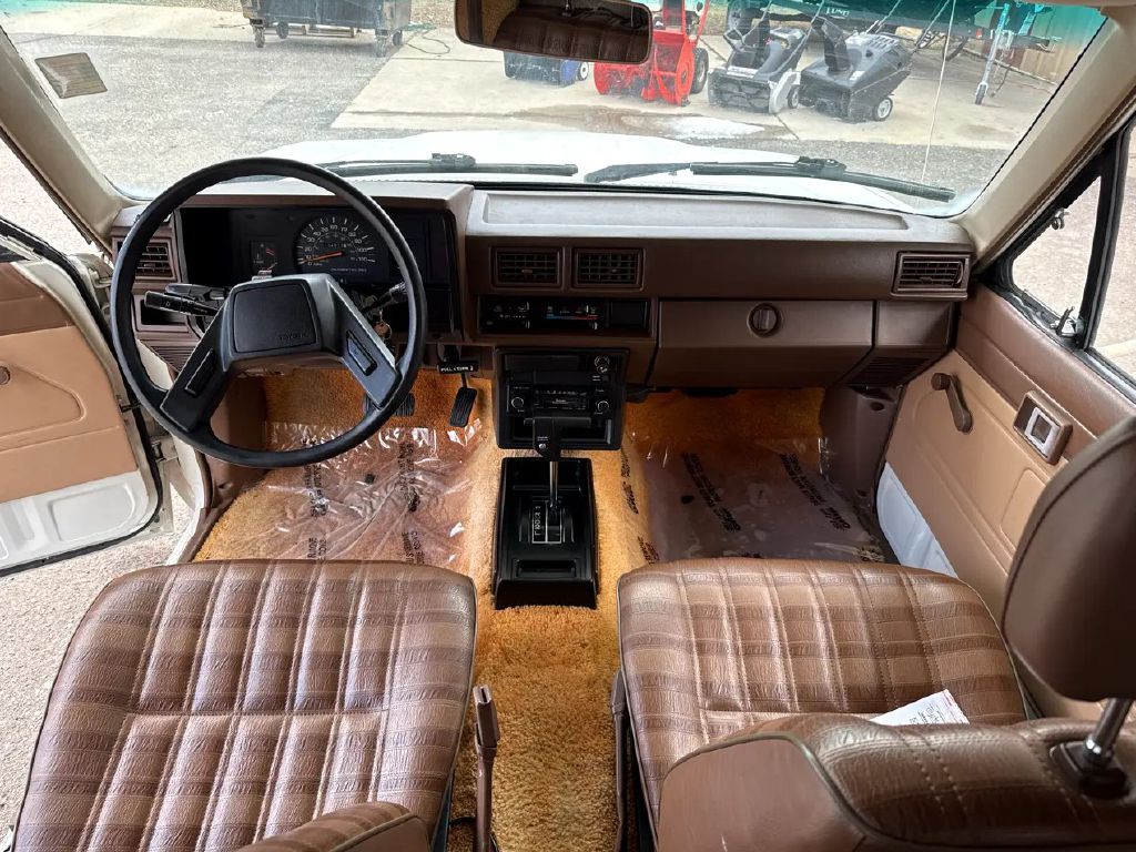 1985 Toyota Pickup Commercial / Camper Image 27