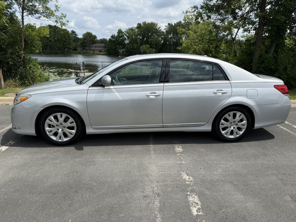 2012 Toyota Avalon Image 3