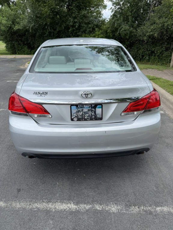 2012 Toyota Avalon Image 6