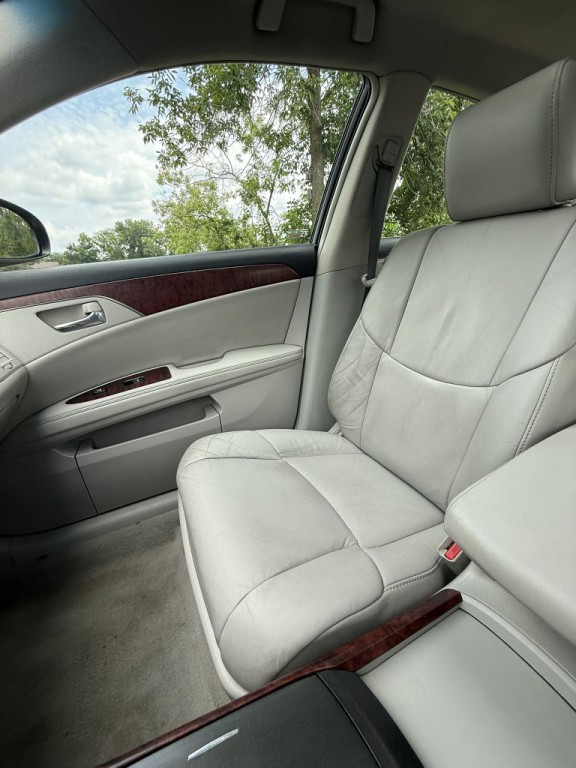 2012 Toyota Avalon Image 13